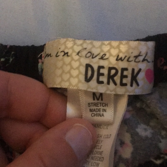 In love with Derek Leggings - Picture 2 of 3